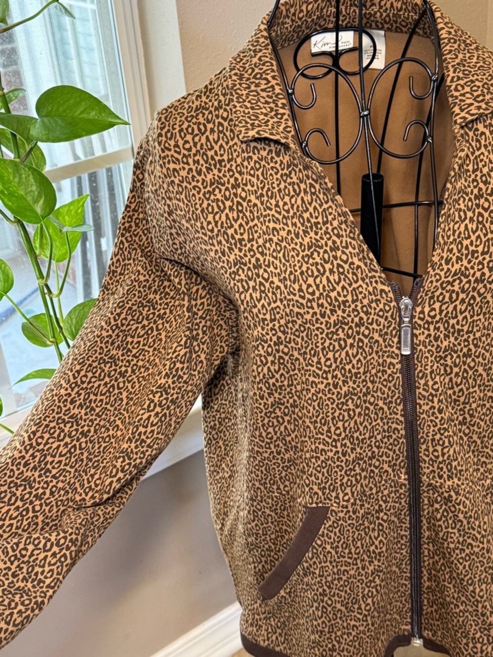 Leopard Print Zip-Up Jacket - Picture 6 of 13